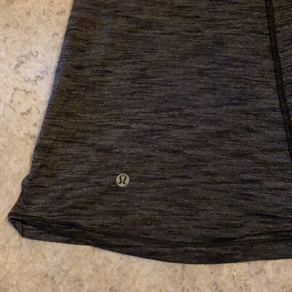 Lululemon Run for the Gold workout tank - Picture 5 of 5